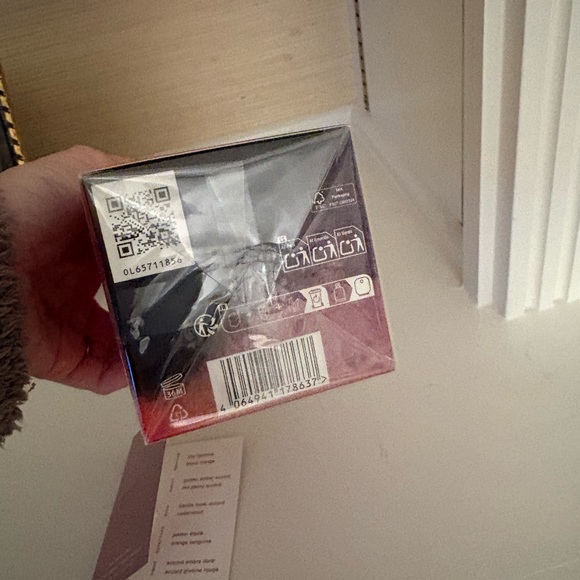 Kylie Jenner Perfume - Cosmic Intense 100ml - Picture 4 of 4